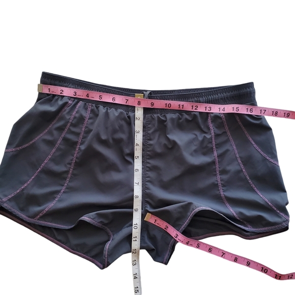 Athleta Shorts Women Large Record Time Microfiber Gray Purple Workout Run Walk L - Picture 11 of 14